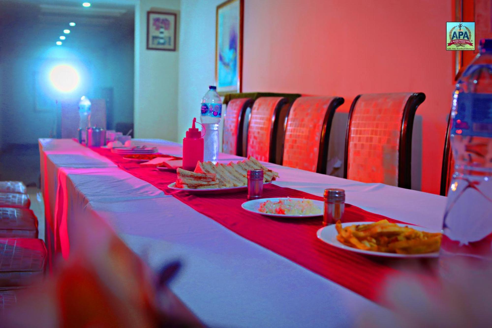 Quick continental Hotel - Jail Road Lahore Esterno foto