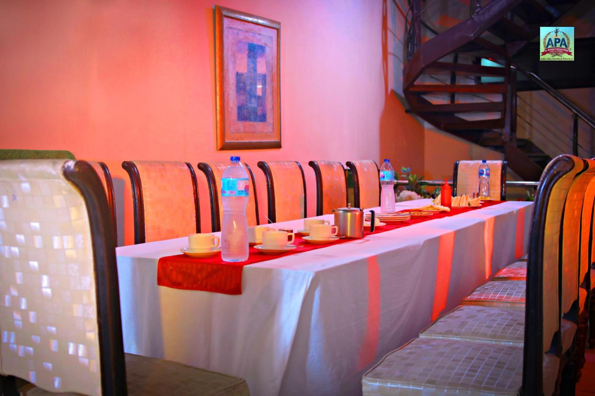 Quick continental Hotel - Jail Road Lahore Esterno foto