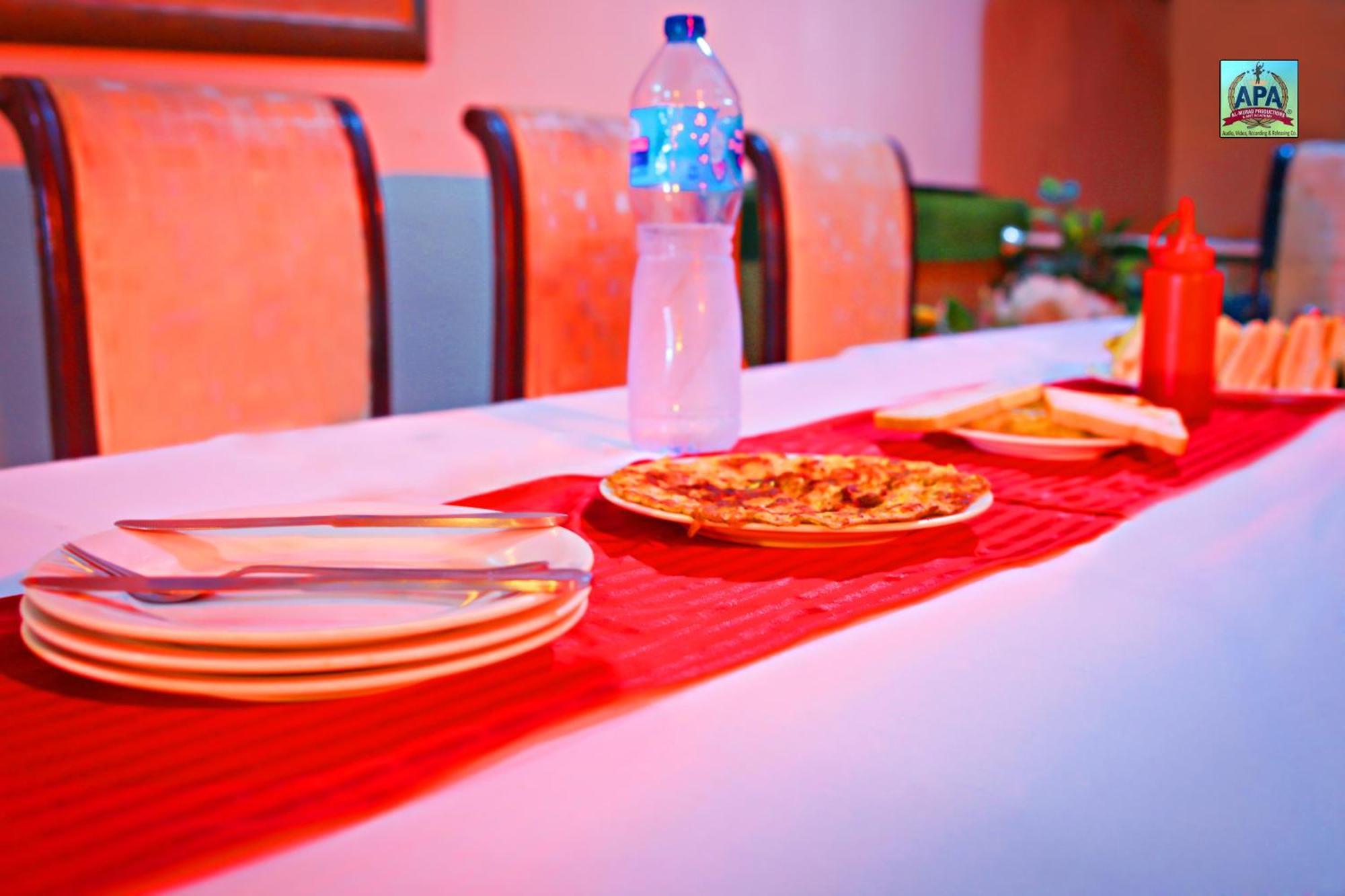 Quick continental Hotel - Jail Road Lahore Esterno foto