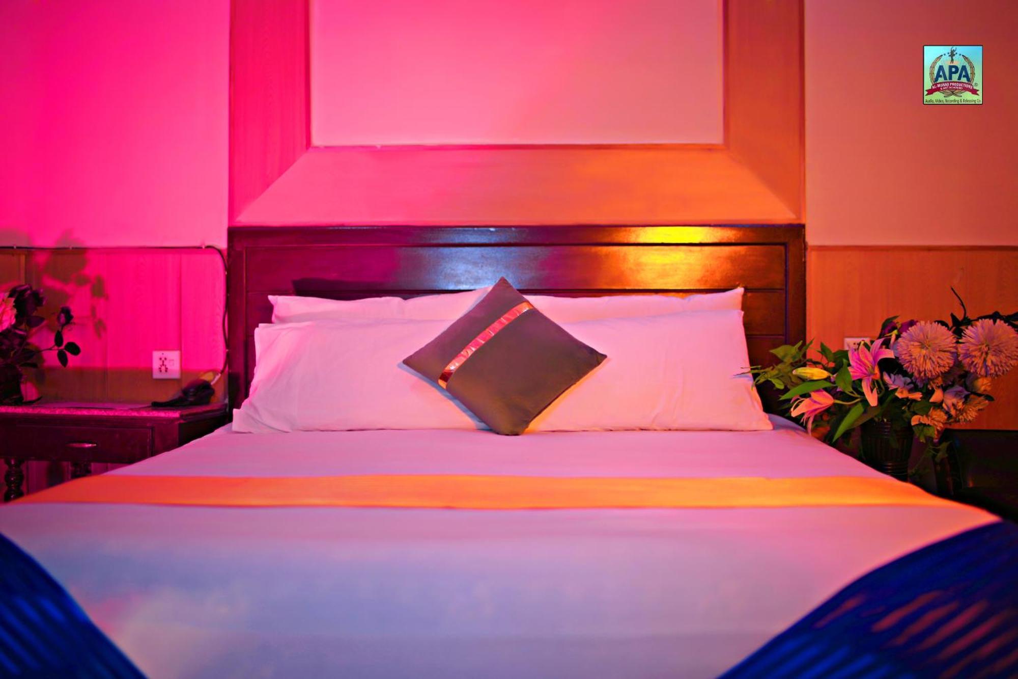 Quick continental Hotel - Jail Road Lahore Esterno foto