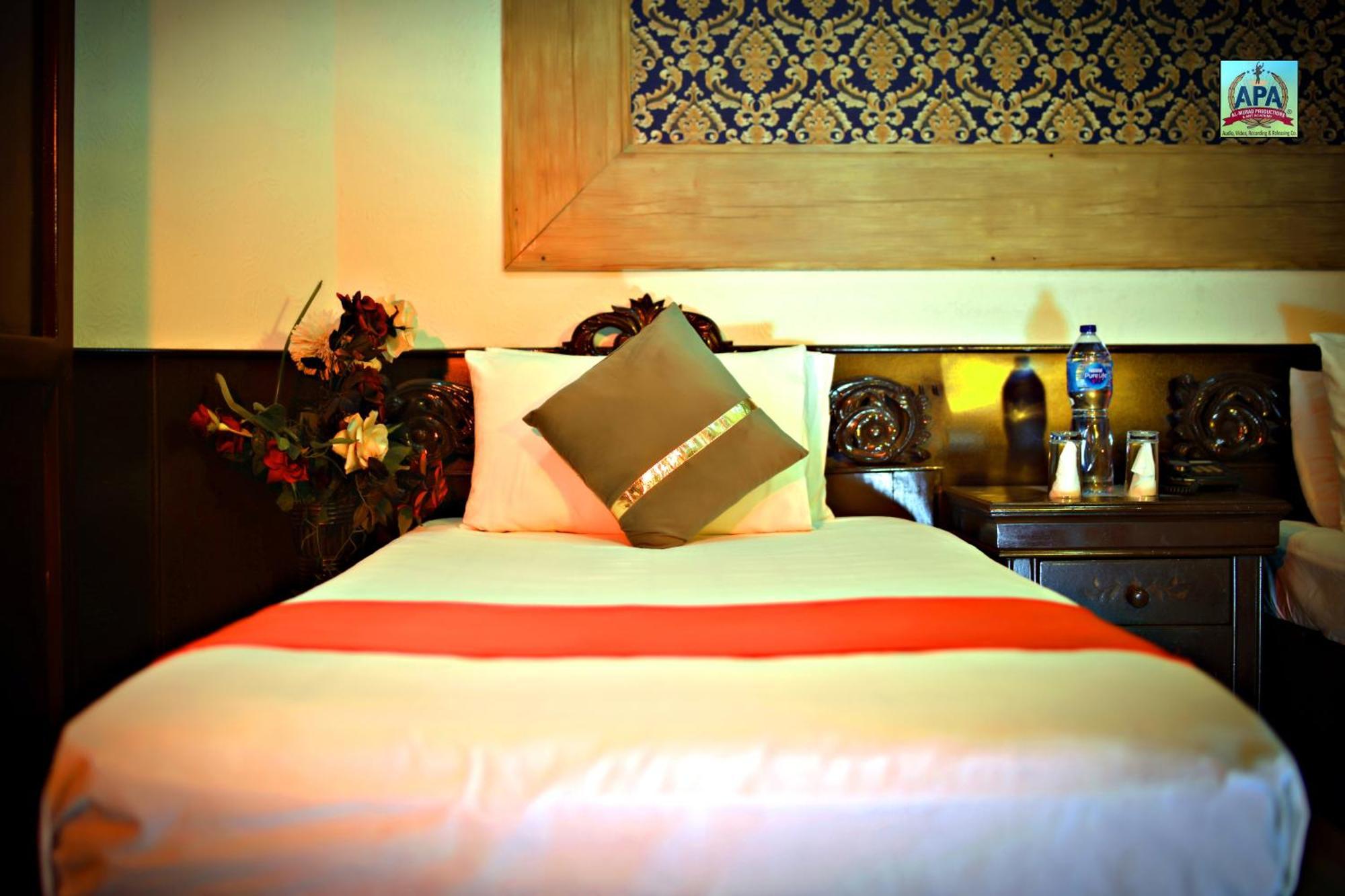 Quick continental Hotel - Jail Road Lahore Esterno foto